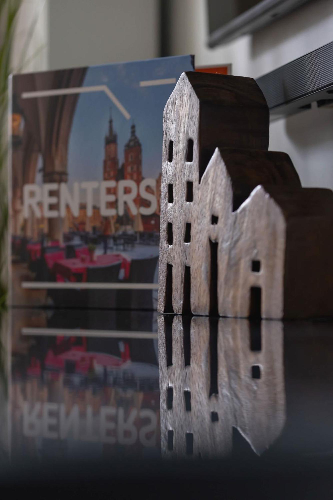 Modern & Luxurious With Balcony & Parking Cracow By Renters Prestige * Kraków