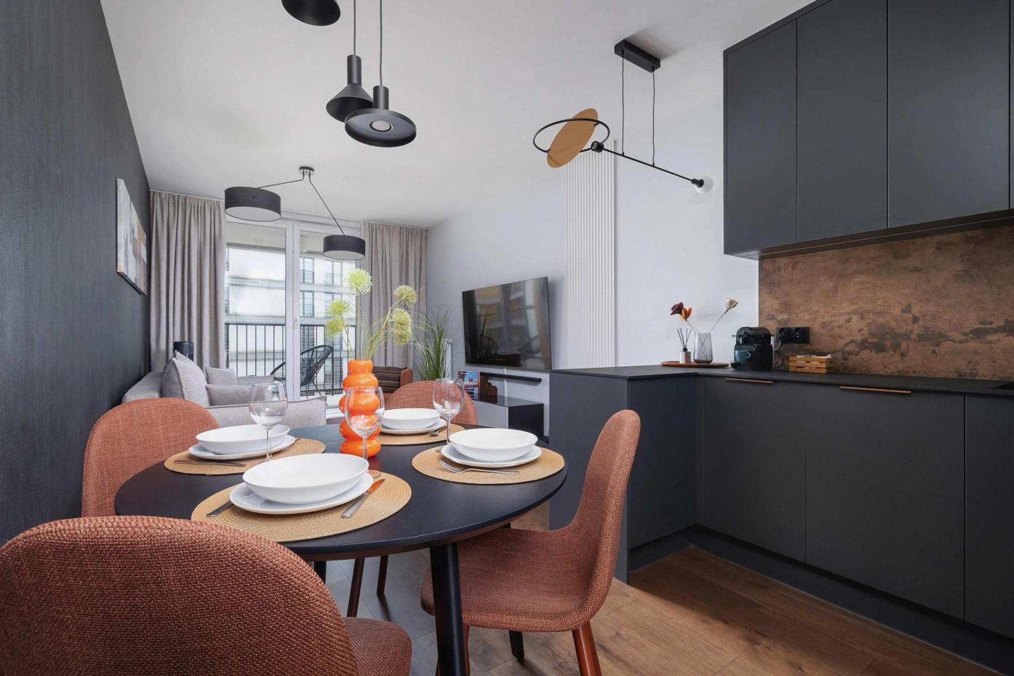 Modern & Luxurious With Balcony & Parking Cracow By Renters Prestige Kraków