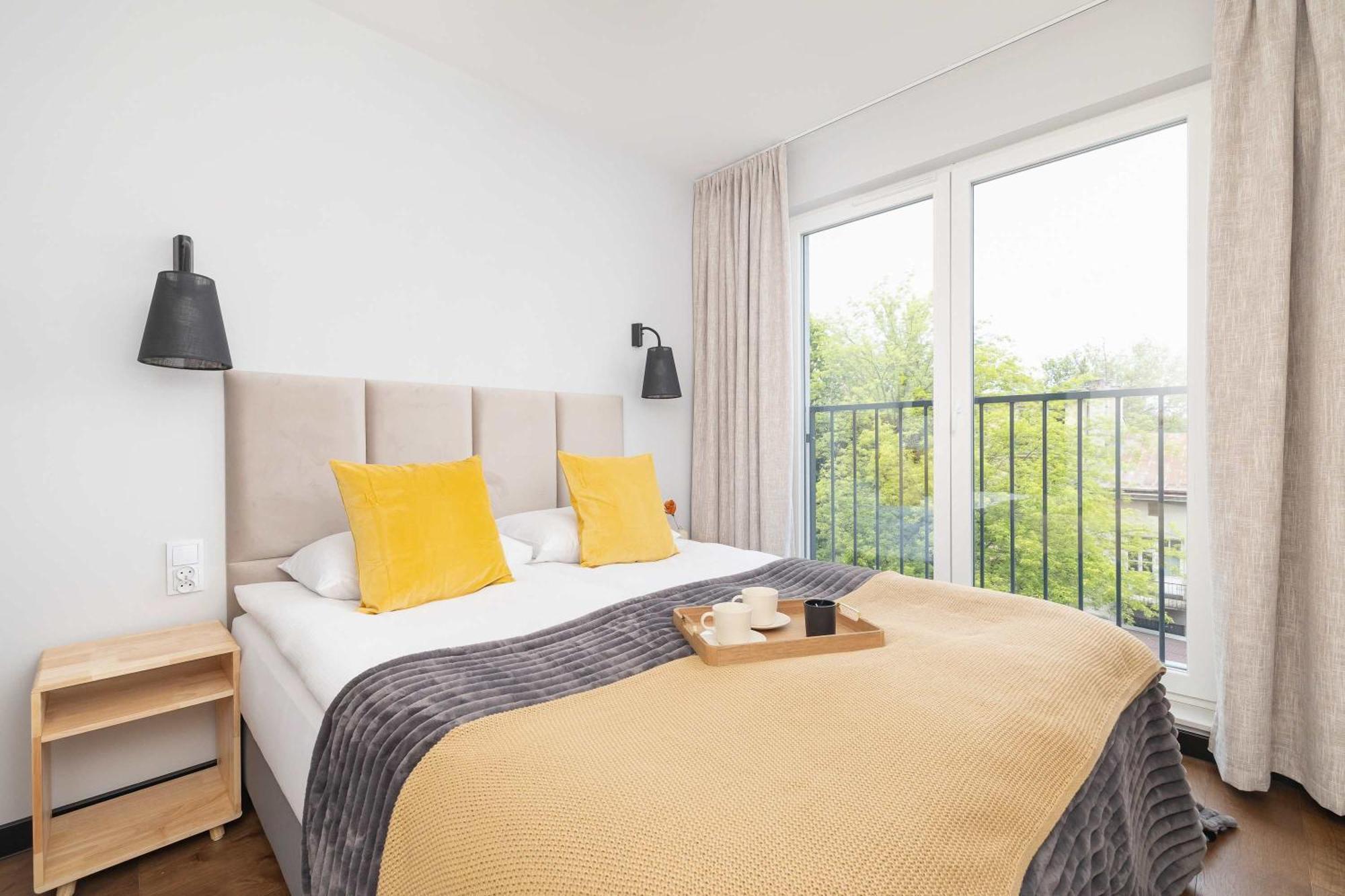 Modern & Luxurious With Balcony & Parking Cracow By Renters Prestige Apartament