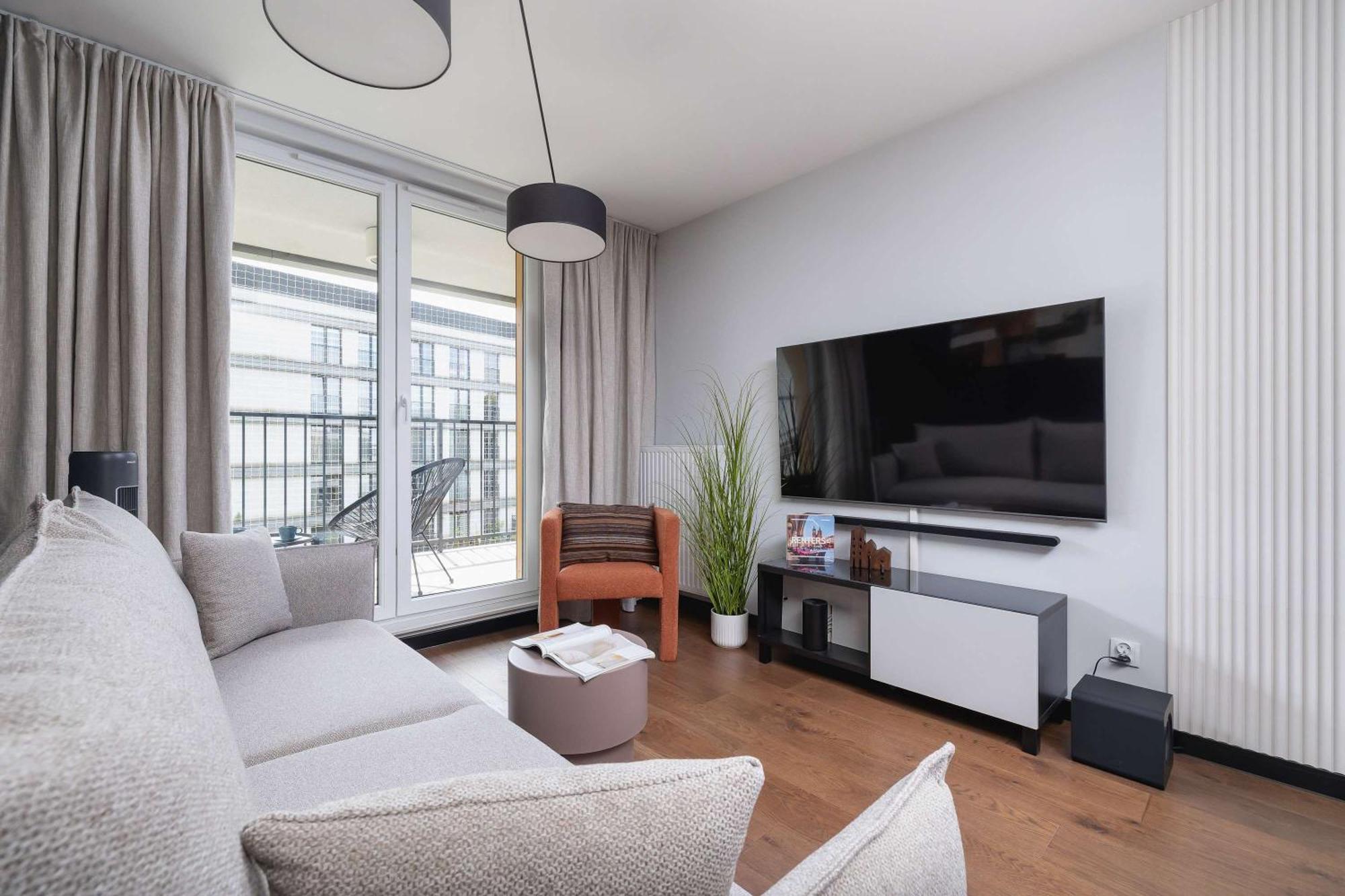 Apartament Modern & Luxurious With Balcony & Parking Cracow By Renters Prestige Kraków